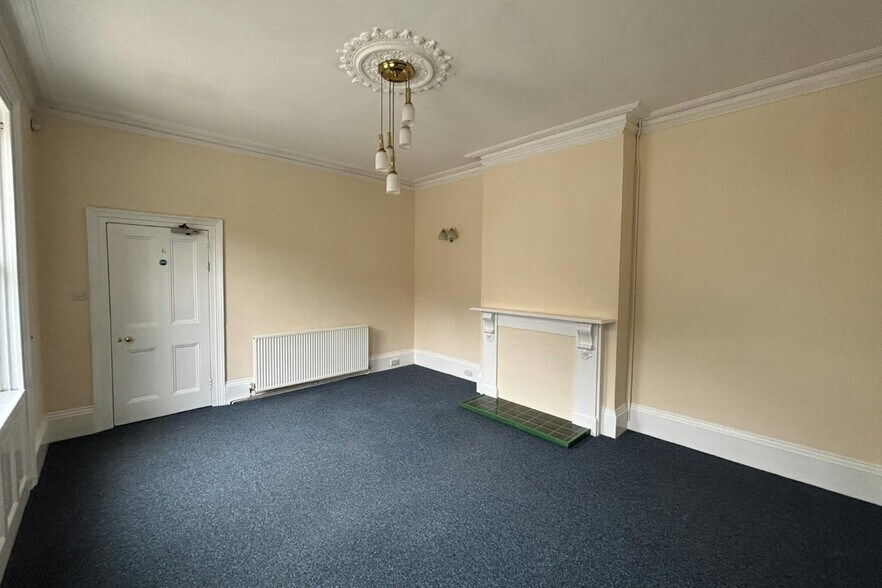 90 High St, Newmarket à vendre - Photo intérieure - Image 3 de 13