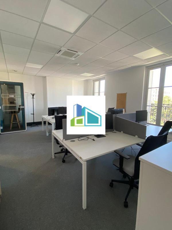 Office in Marseille for lease Interior Photo- Image 1 of 7