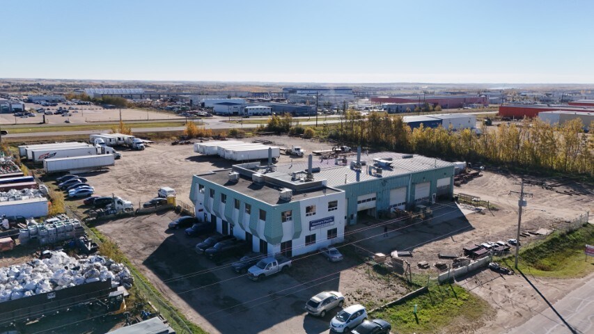 1703 8th St, Nisku, AB à louer - Photo du bâtiment - Image 2 de 9
