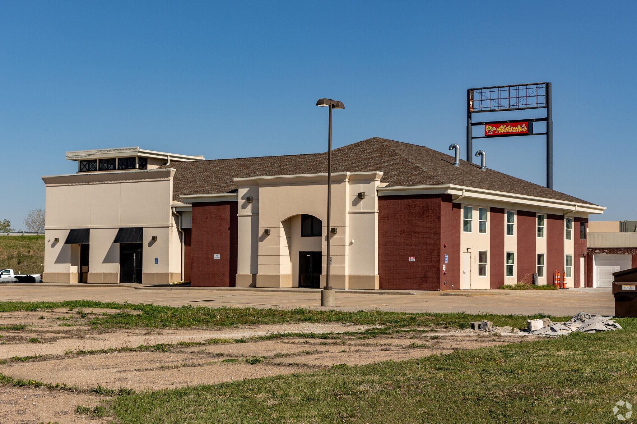 2301 NW 12th St, Lincoln, NE for lease Primary Photo- Image 1 of 7