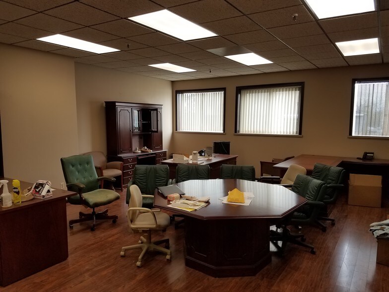 1409 Chestnut Ave, Hillside, NJ à vendre - Photo du bâtiment - Image 3 de 8