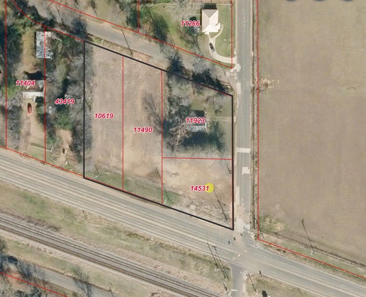 2700 W Upshur Ave, Gladewater, TX for sale - Building Photo - Image 2 of 10