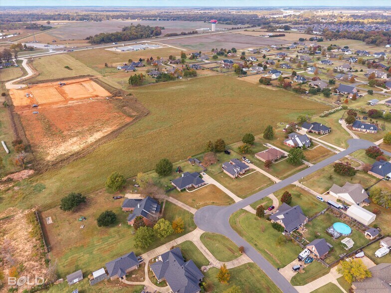 4950 Benton Road, Bossier City, LA à vendre - Photo du bâtiment - Image 2 de 23