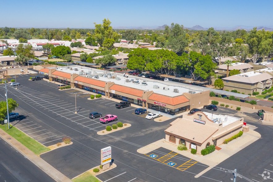 1930 W Thunderbird Rd, Phoenix, AZ à louer - Photo du bâtiment - Image 2 de 3