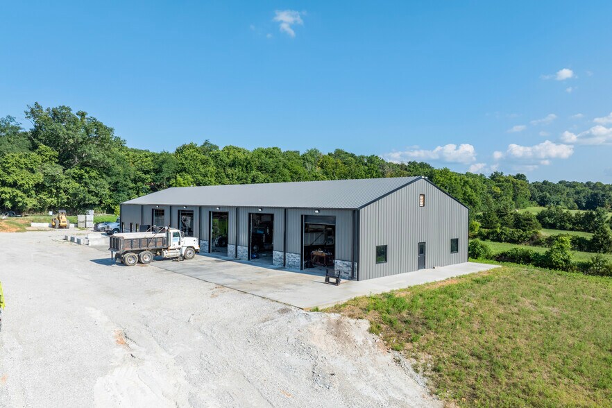 10239 NE Campbell Rd, Greenland, AR à vendre - Photo du bâtiment - Image 3 de 12