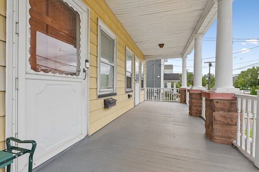 22 Blaine St, Millburn, NJ for sale - Building Photo - Image 2 of 11