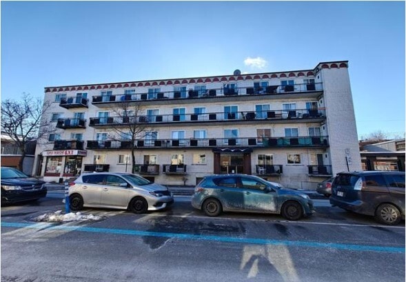 7530 Rue Lajeunesse, Montréal, QC for sale - Primary Photo - Image 1 of 1