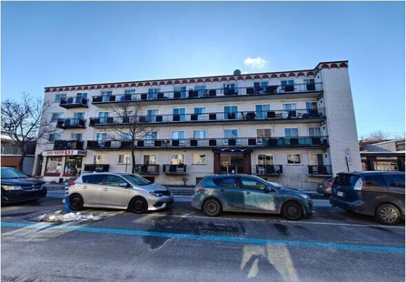 7530 Rue Lajeunesse, Montréal, QC for sale Primary Photo- Image 1 of 1