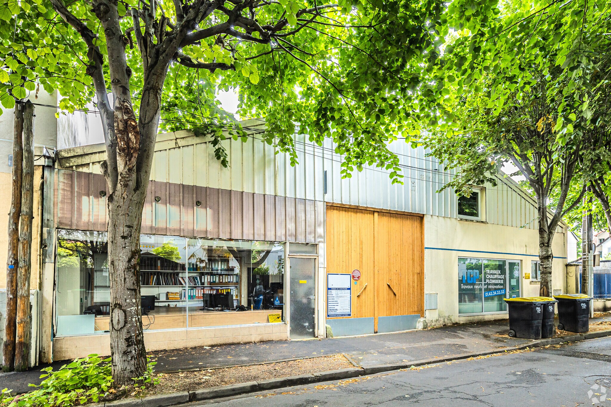 Local d'activités dans Le Perreux-sur-Marne à vendre Photo du bâtiment- Image 1 de 16