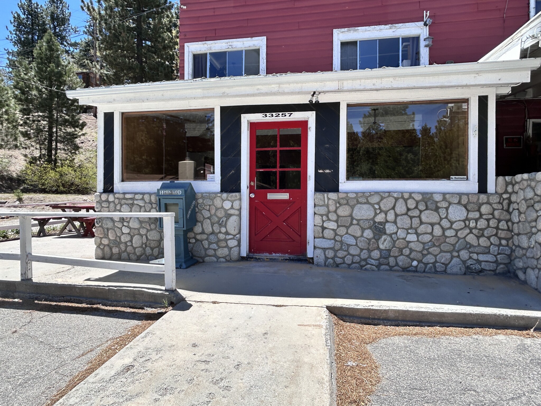 33257-33271 Green Valley Lake Rd, Green Valley Lake, CA for lease Building Photo- Image 1 of 25