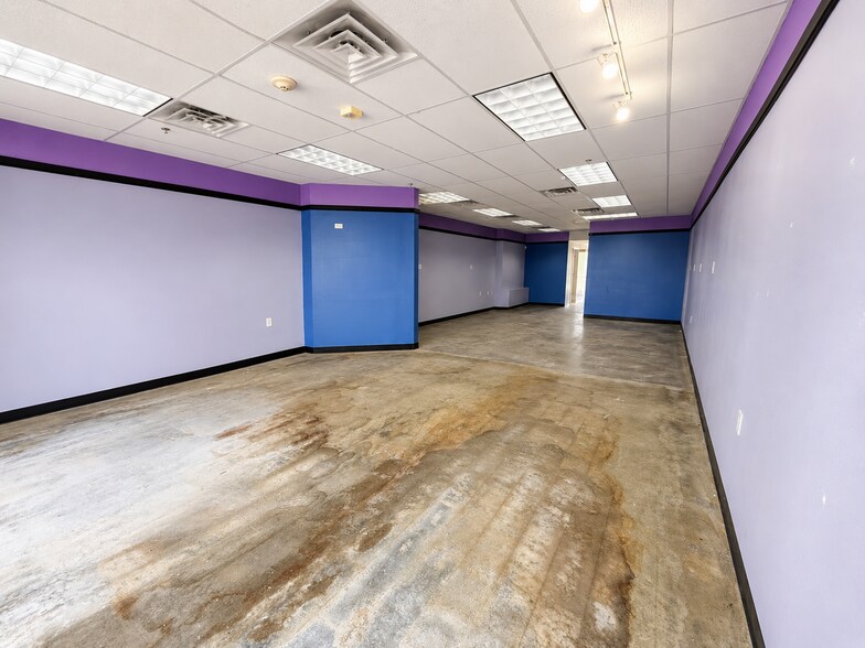 2125 McComb Rd, Stoughton, WI à louer - Photo du bâtiment - Image 3 de 12