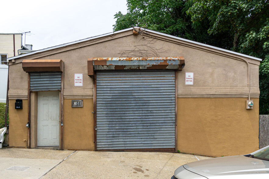 308 Gordon St, Staten Island, NY for sale - Primary Photo - Image 1 of 1