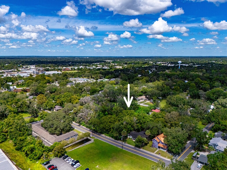 NE 9th Ave, Ocala, FL for sale - Building Photo - Image 2 of 7