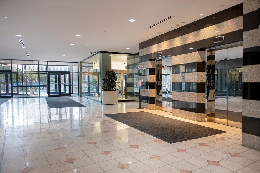 121 S Main St, Akron, OH for lease - Interior Photo - Image 3 of 10