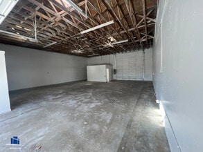 17615 Alder St, Hesperia, CA for lease Building Photo- Image 2 of 9