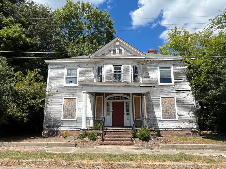 17 Corling St, Petersburg, VA à vendre - Photo du bâtiment - Image 2 de 15