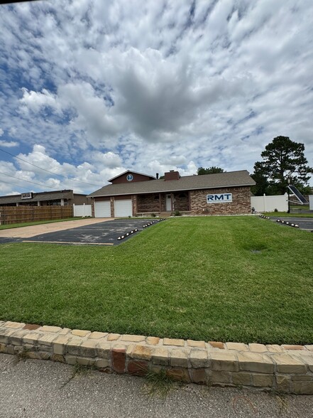 120 Acuff Ln, Colleyville, TX for sale - Building Photo - Image 2 of 22