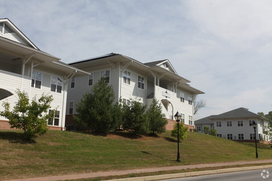 501 Main St, Prince Frederick, MD à vendre - Photo du bâtiment - Image 3 de 12