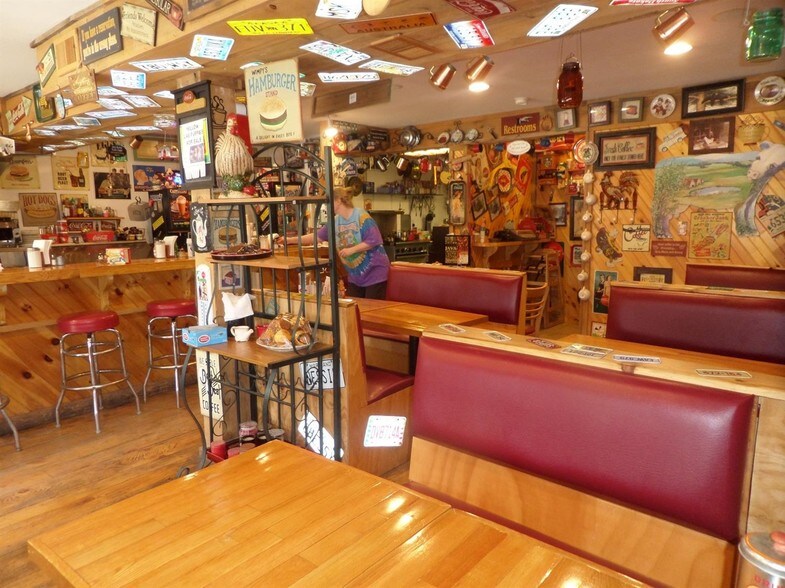 581 Main St, Hobart, NY à vendre - Photo intérieure - Image 3 de 8