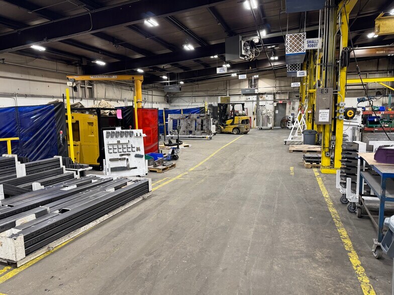 3432 W Highview Dr, Grand Chute, WI à louer - Photo du bâtiment - Image 2 de 8