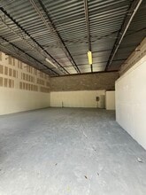 2155 NW Settle Ave, Port Saint Lucie, FL for lease Interior Photo- Image 2 of 3