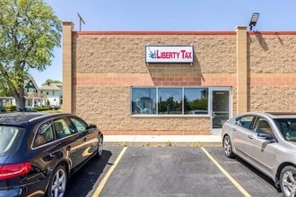 509-533 10th St, Port Huron, MI for lease Interior Photo- Image 2 of 8