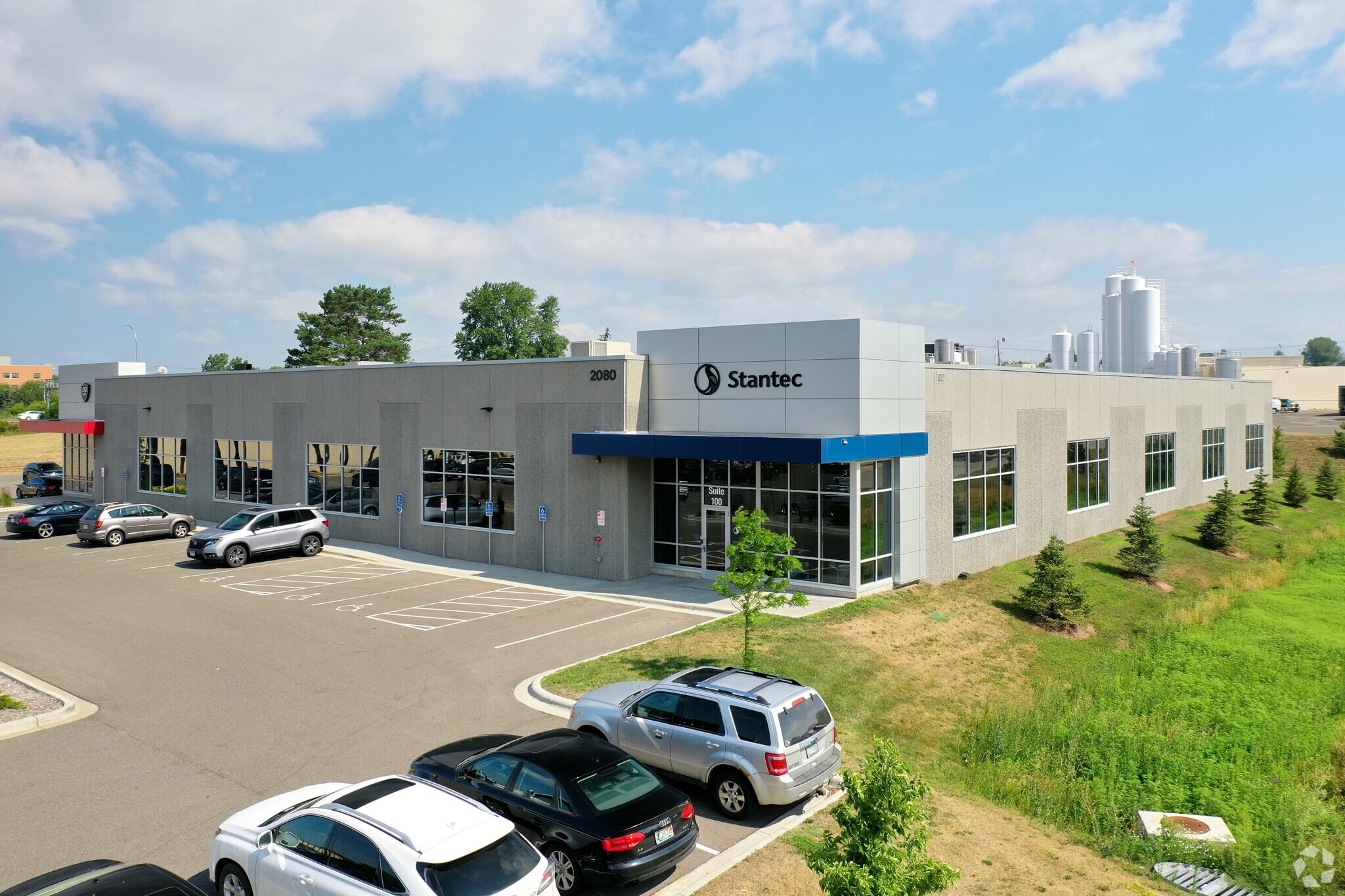 2080 Wooddale Dr, Woodbury, MN à louer Photo principale- Image 1 de 5