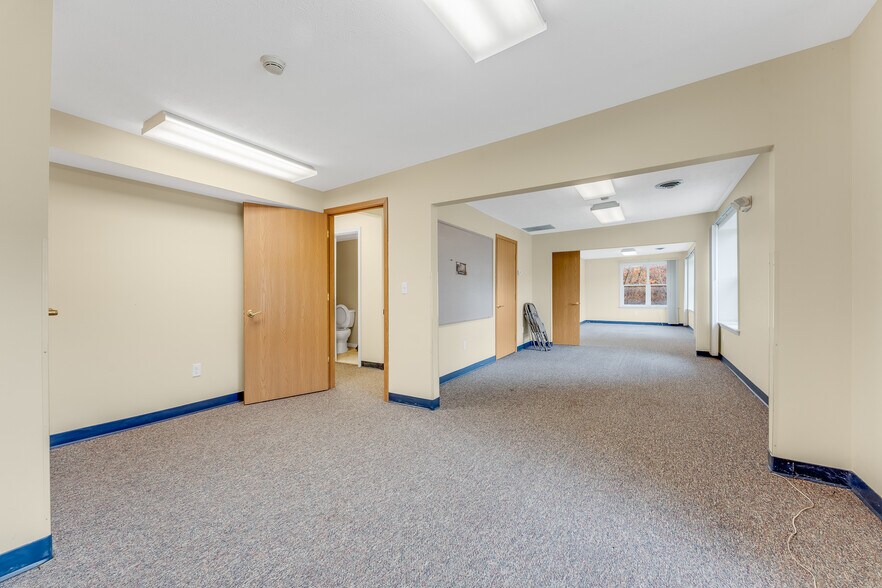 3085 Earl L Core rd, Morgantown, WV à vendre - Photo du bâtiment - Image 3 de 21