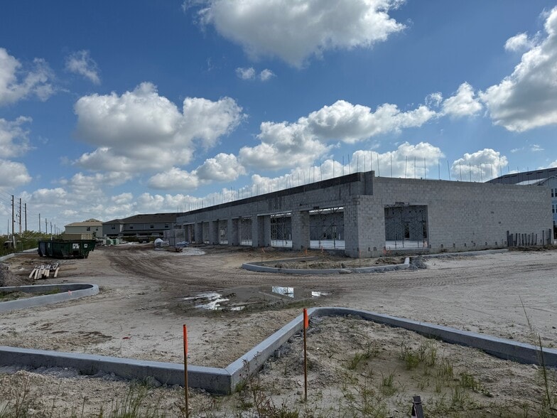 1952 S Young John Pky, Kissimmee, FL for lease - Building Photo - Image 1 of 3