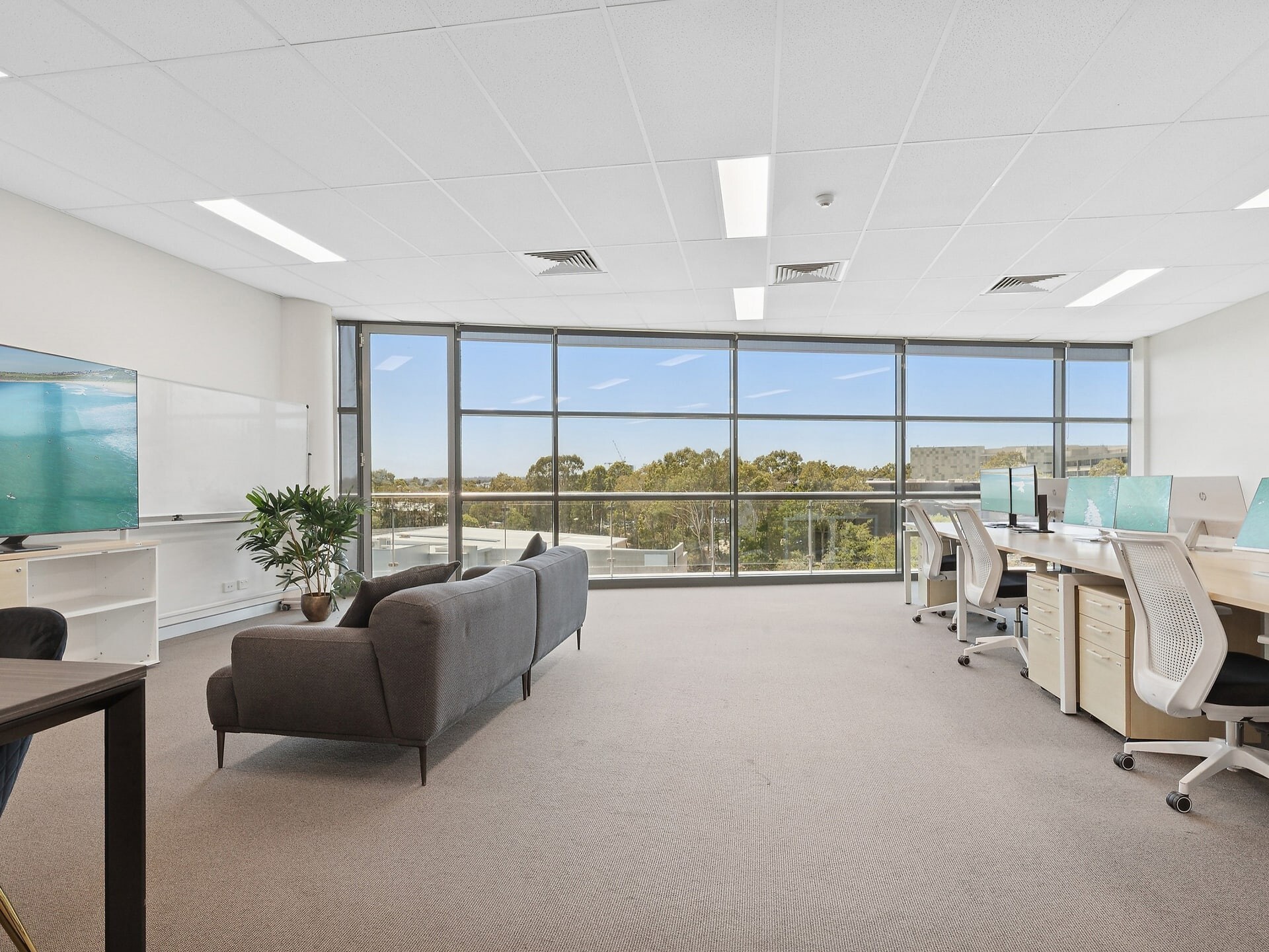 14-16 Lexington Dr, Bella Vista for lease Interior Photo- Image 1 of 8