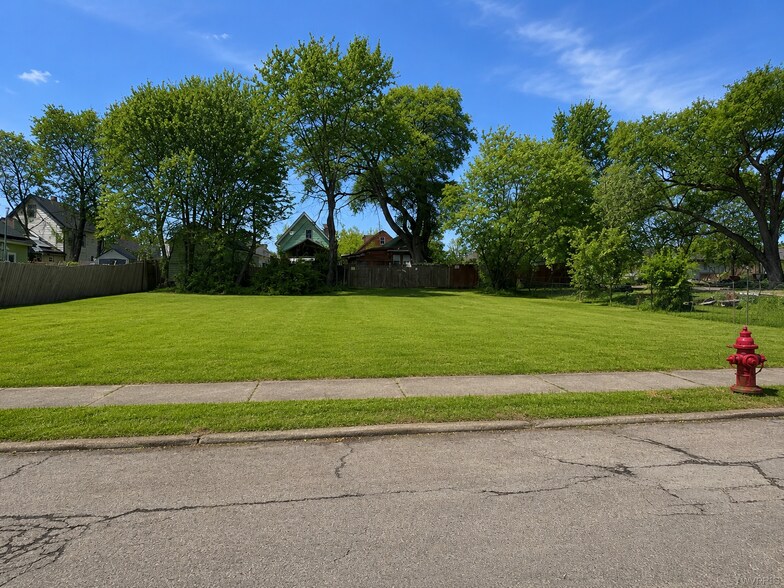 128 Detroit St, Buffalo, NY for sale - Building Photo - Image 1 of 1