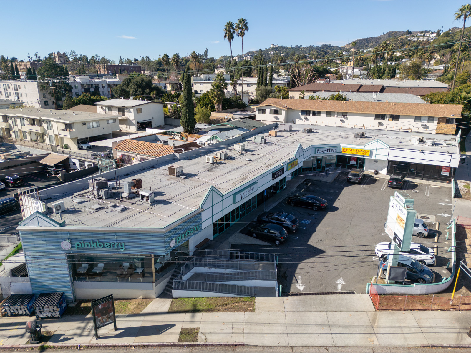 2829-2843 Hyperion Ave, Los Angeles, CA à louer Photo du bâtiment- Image 1 de 7