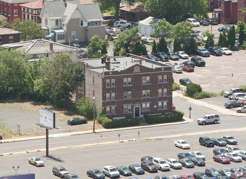 177 Buckingham St, Hartford, CT à vendre - Photo du bâtiment - Image 3 de 10