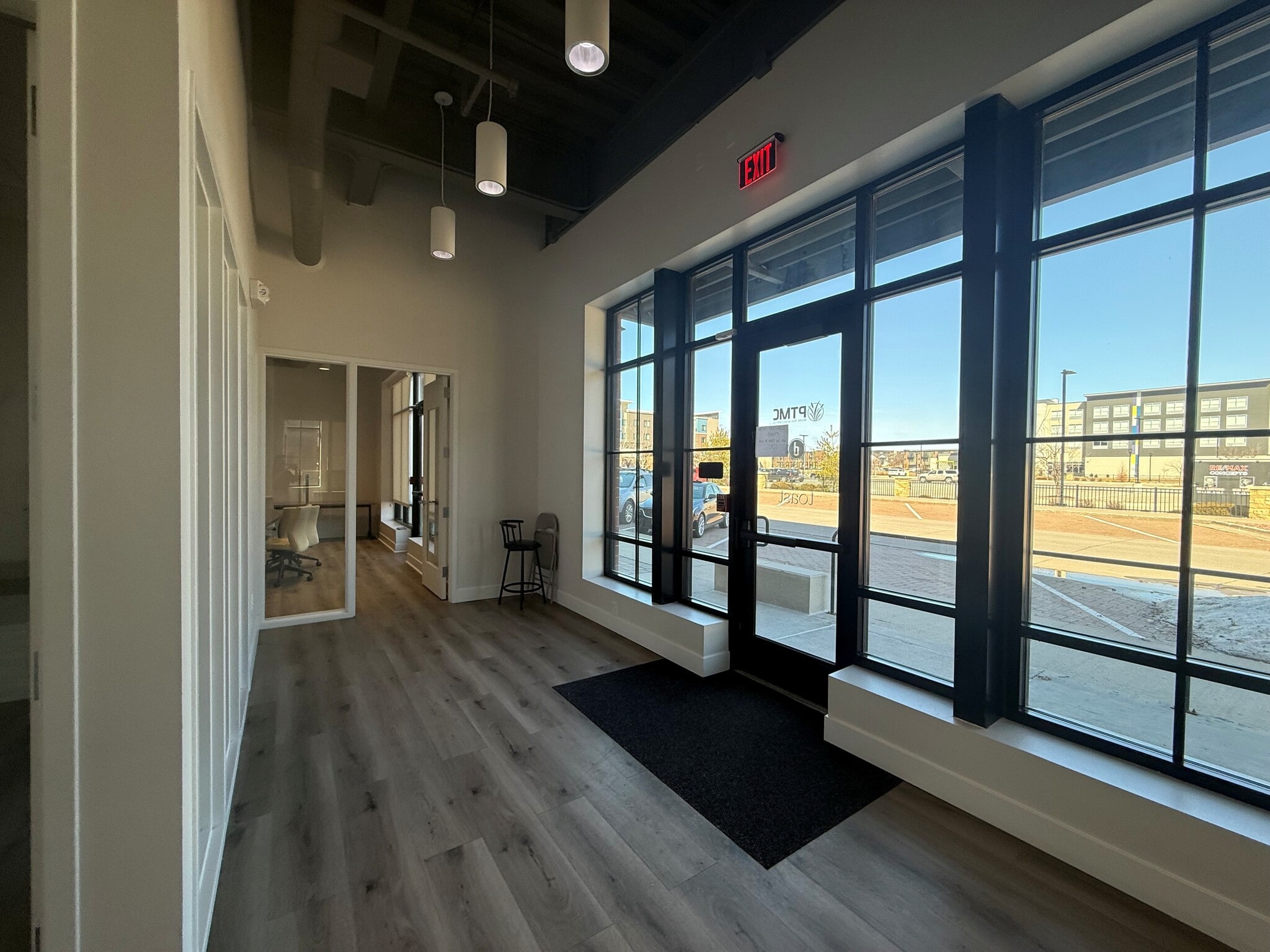 1345 SW Park Square Dr, Ankeny, IA à louer Photo intérieure- Image 1 de 4