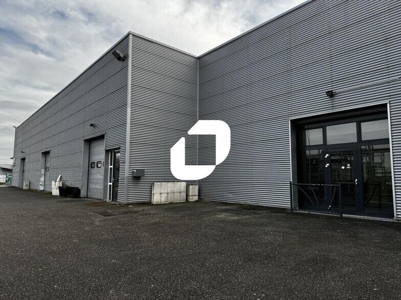 9 Rue Pierre Et Marie Curie, Ostwald for lease - Building Photo - Image 2 of 15