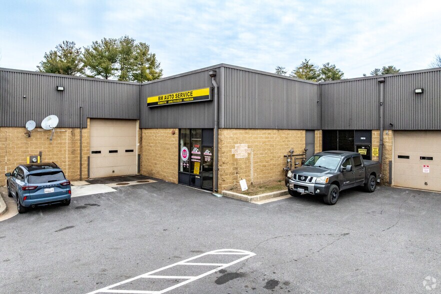 6465 Dobbin Center Way, Columbia, MD for lease - Building Photo - Image 2 of 4