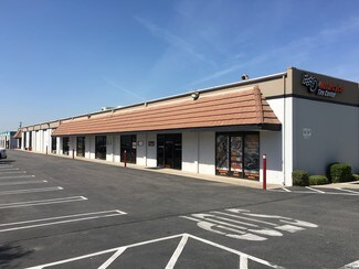 Plus de détails pour 982 N Batavia St, Orange, CA - Industriel à louer