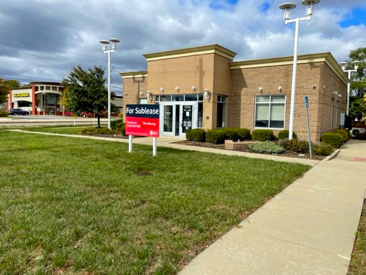 5242 Rockville Rd, Indianapolis, IN for lease Primary Photo- Image 1 of 5