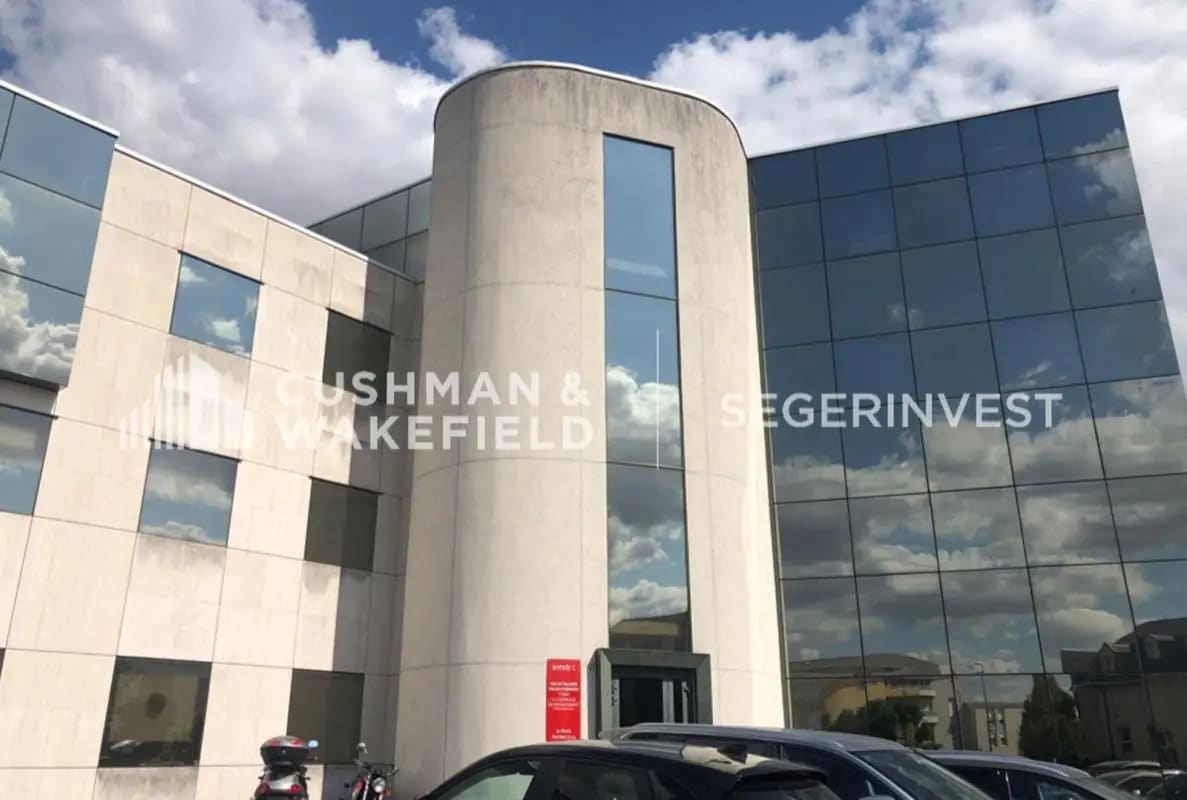 Office in Dijon for lease Building Photo- Image 1 of 11