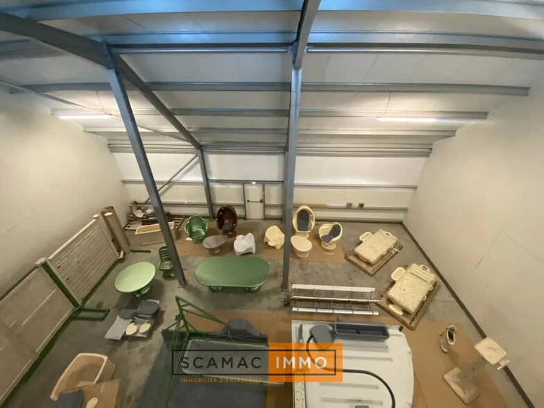 Industrial in Gémenos for lease - Interior Photo - Image 2 of 6