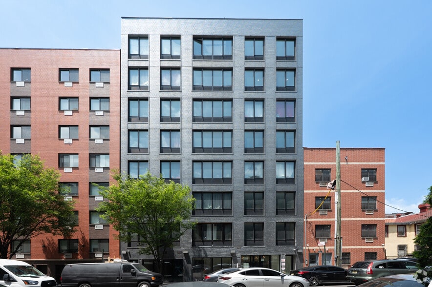 1777 Weeks Ave, Bronx, NY à louer - Photo du bâtiment - Image 3 de 3