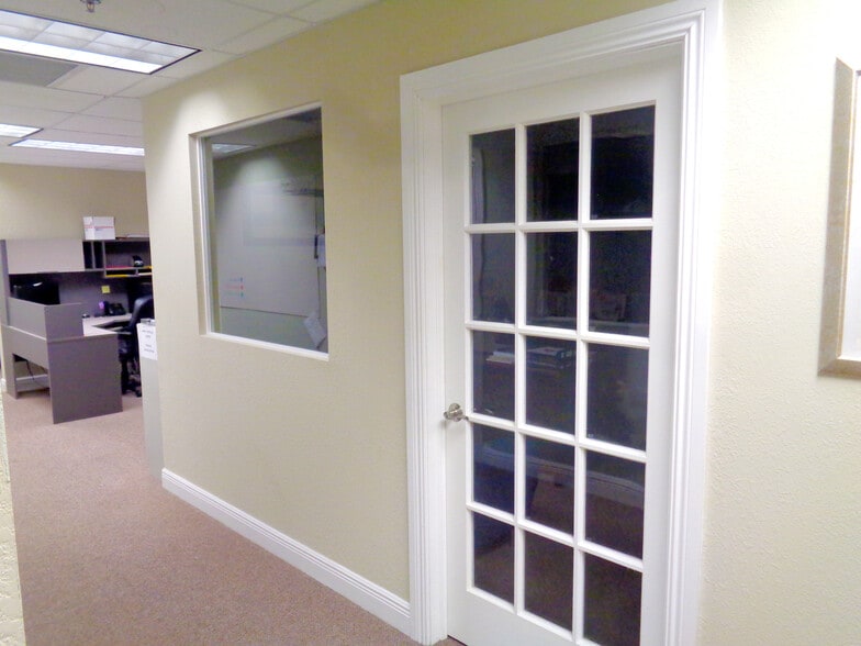 3924-3960 Coral Ridge Dr, Coral Springs, FL for lease - Building Photo - Image 3 of 9