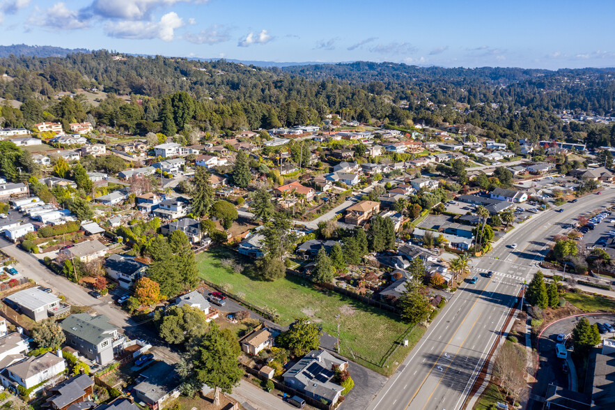 7415 Soquel dr, Aptos, CA à vendre - Photo du bâtiment - Image 2 de 6