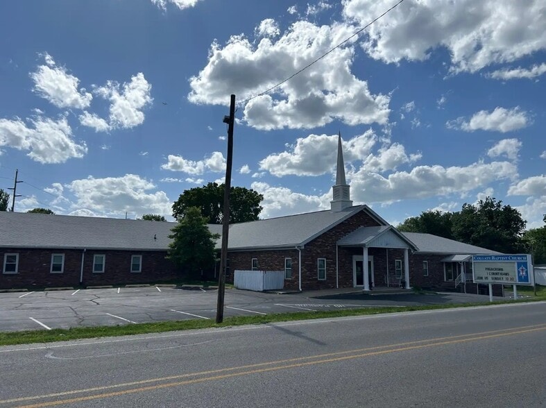 125 E Montgomery Ave, Clarksville, IN for sale - Primary Photo - Image 1 of 8