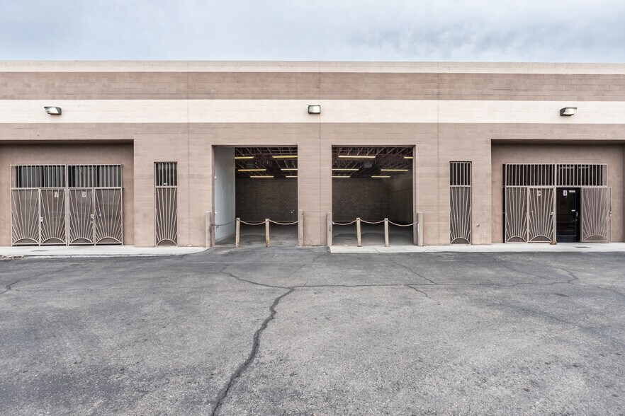 2615 Branson Ave, North Las Vegas, NV à louer - Photo du bâtiment - Image 2 de 12