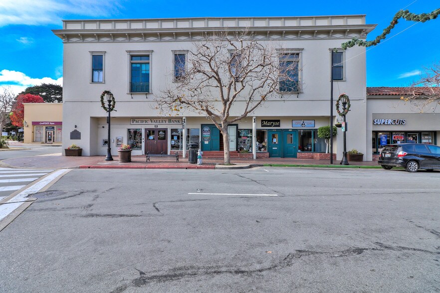 486 Alvarado St, Monterey, CA à louer - Photo principale - Image 1 de 65