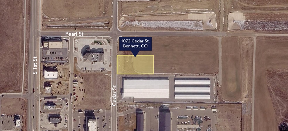1072 Cedar st, Bennett, CO for sale - Primary Photo - Image 1 of 2