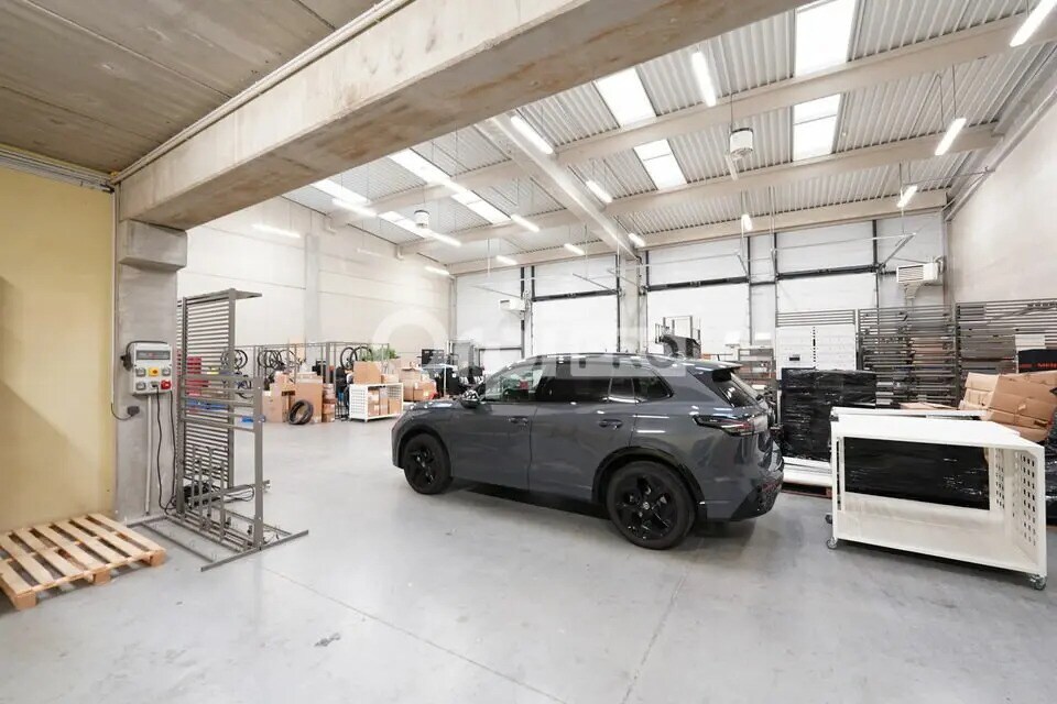 Bureau dans Saint-Quentin-Fallavier à louer Photo intérieure- Image 1 de 22