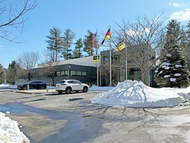 More details for 1800 Southwood Dr, Nashua, NH - Office for Sale