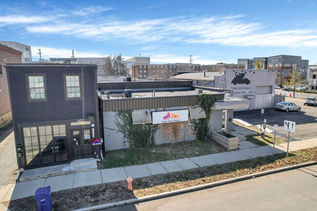 Plus de détails pour 401 E Mound St, Columbus, OH - Commerce de détail à vendre